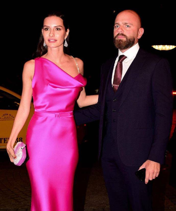 Sosyetenin gözde çifti boşandı: Yasemin Özilhan’dan ‘İhanet’ açıklaması! Magazin dünyası şokta - Resim: 16